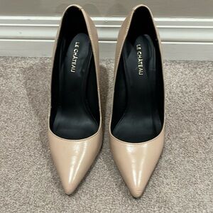 Size 6 nude La Chateau high heels